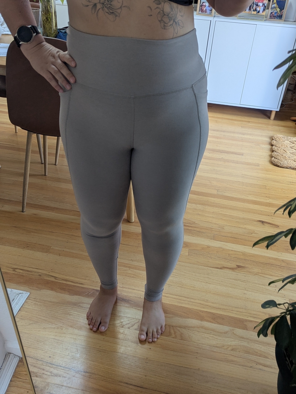 Beyond Yoga - High-Rise Everyday Leggings - Taupe